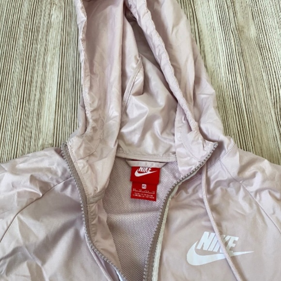 Women’s Nike pink windbreaker size xs - Picture 3 of 5